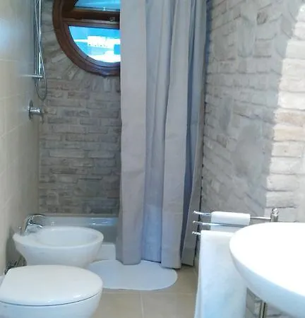 Lally House Lejlighed