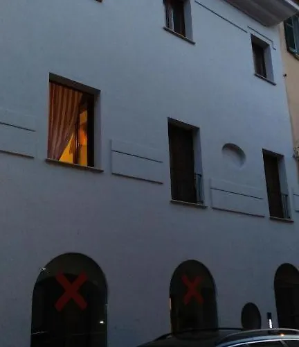 Lally House Apartman Pesaro