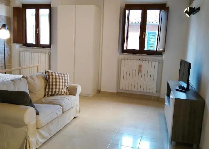 Lally House Apartman Pesaro